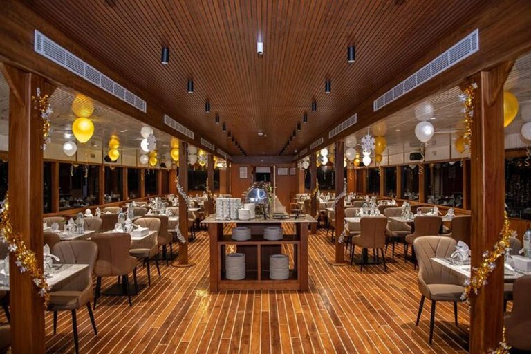 Luxury dinner buffet setup in dinner cruise Dubai Marina