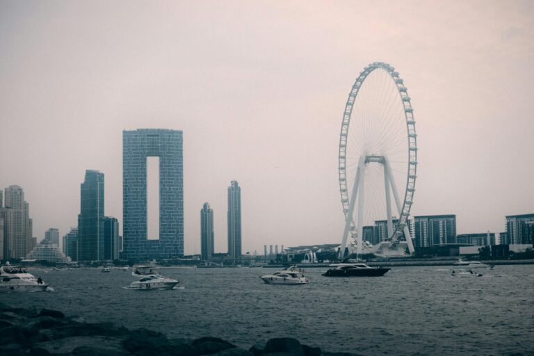 Best Catamaran Dinner Cruise vs Dhow Cruise